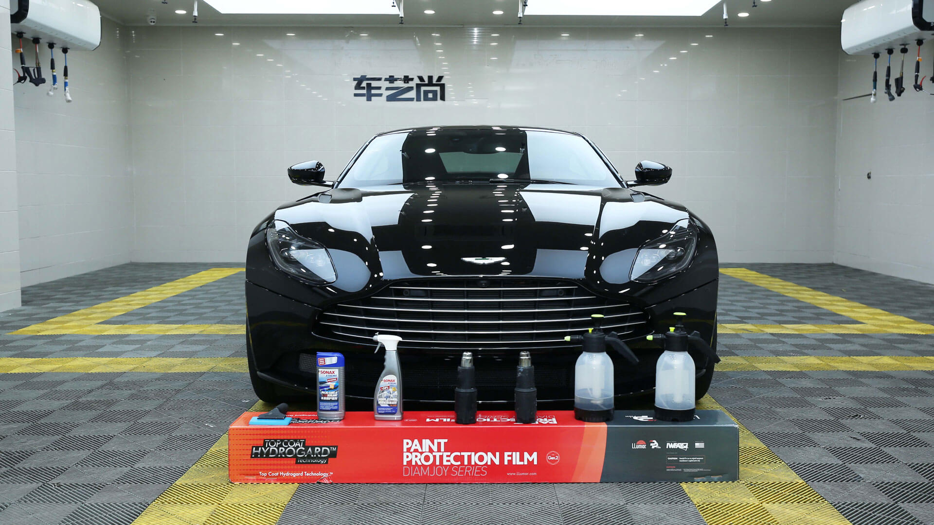 阿斯頓馬丁DB11 龍膜隱形車衣漆面透明保護膜施工案例